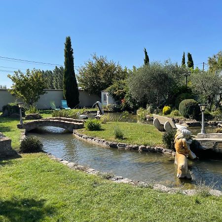 Studio Les Petits Lutins Entraigues-sur-la-Sorgue Esterno foto