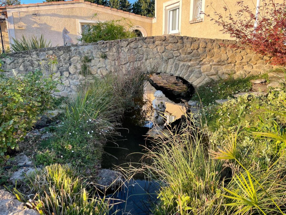 Studio Les Petits Lutins Entraigues-sur-la-Sorgue Esterno foto