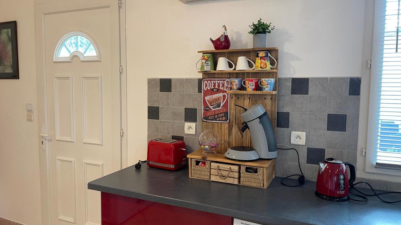 Studio Les Petits Lutins Entraigues-sur-la-Sorgue Esterno foto